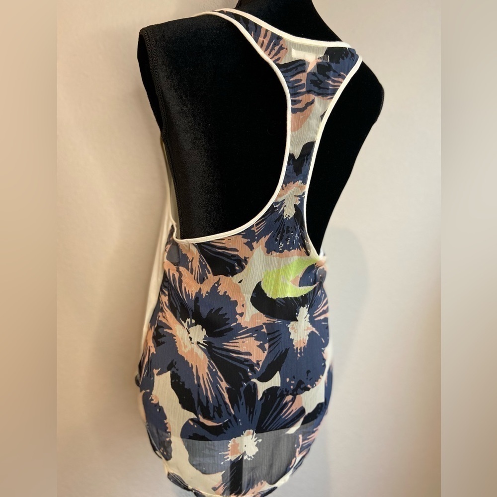 Volcom~NWT~Genuine Racerback Tank Top~Printed Back~High-Low Hem~Size S/P/10 - Picture 8 of 14